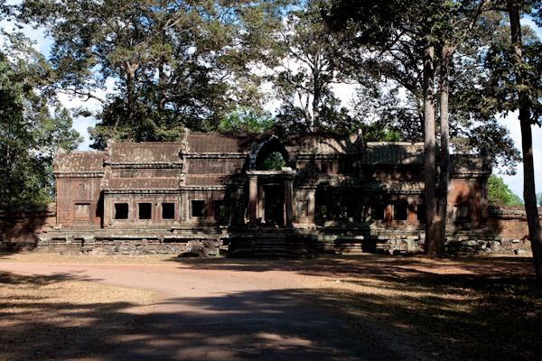 Side gateway at Angkor Wat
