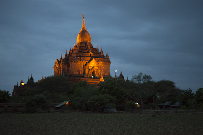Hti-Lo-Min-Lo Temple at Night, Bagan